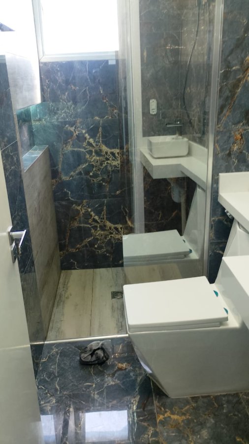 Instalação de Piso Porcelanato de Alto Padrão com Acabamento